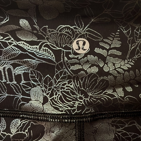 Wonder Under Lululemon full length foil - Picture 4 of 4